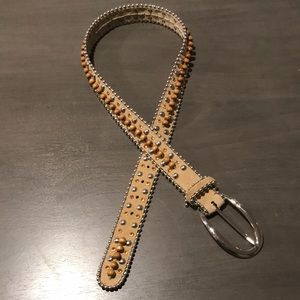 Guess suede western belt wood beads M